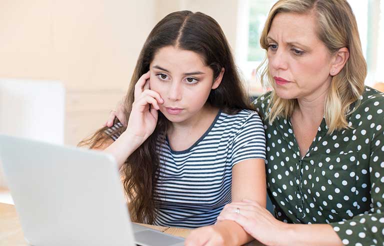 Study shows parents unsure how to handle cyberbullying ...