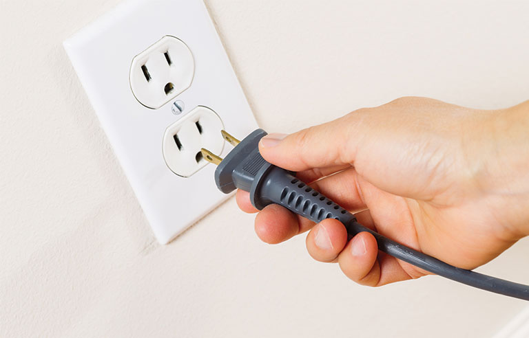 powercord-outlet.jpg