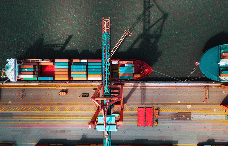 cargo-crane-container