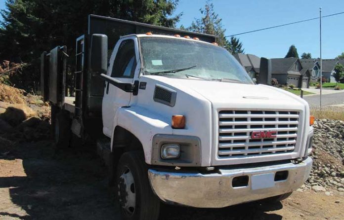 71_246_2023s_DumpTruckStruckBySlideshow-7.jpg