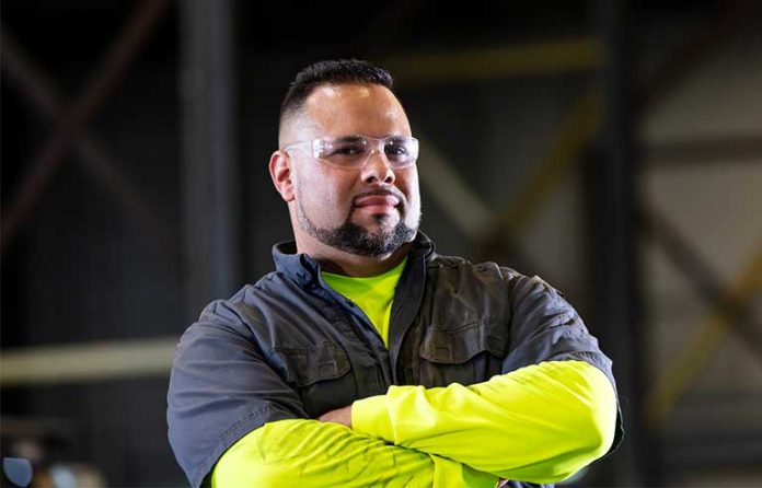 Hispanic-warehouse-worker.jpg