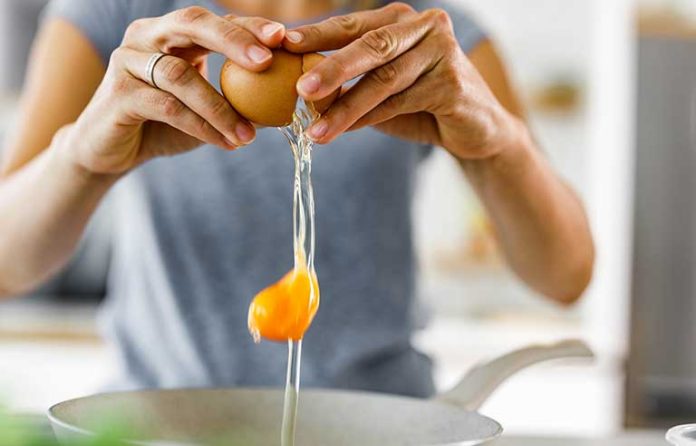cracking-egg.jpg