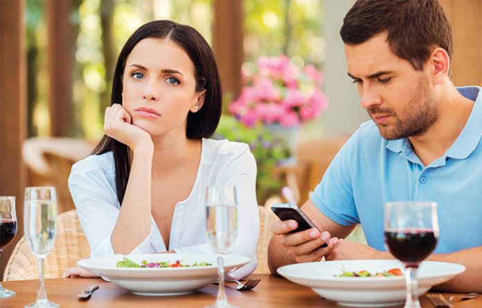 date using a cellphone