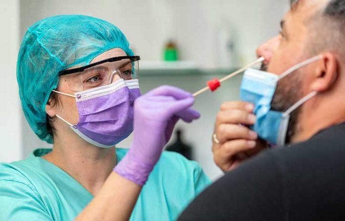 doctor-swab-test