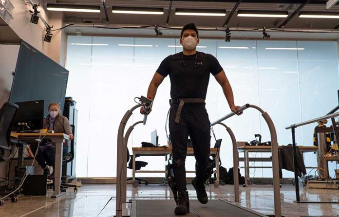 exoskeletons-with-personalize-your-own-settings-exo-2