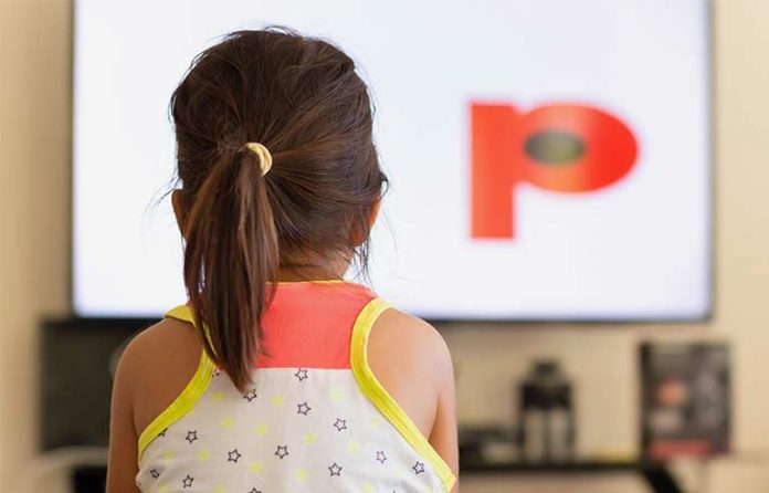 girl-watching-tv