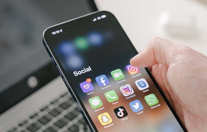 iphone.jpg
