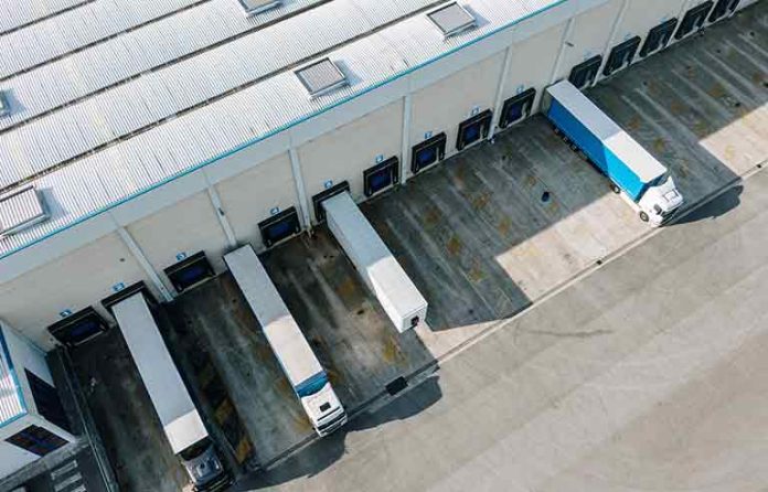 loading-dock-trucks