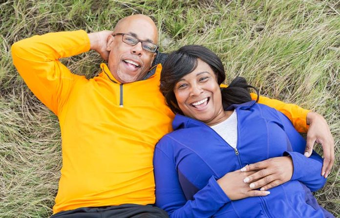 mature-couple-smiling
