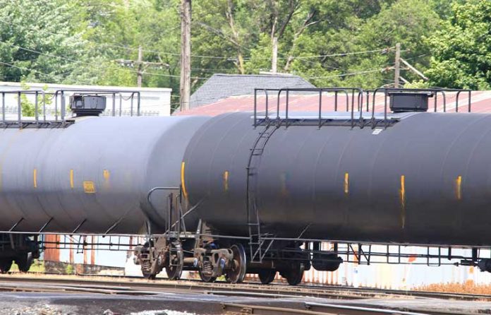 railroad-tank-car.jpg