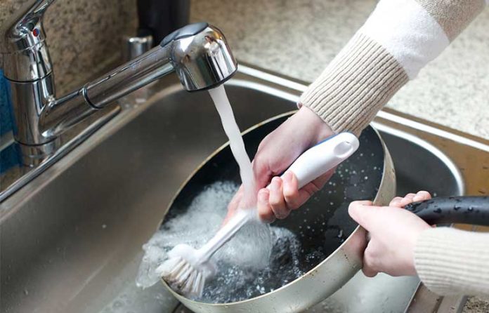 scrubbing-pan