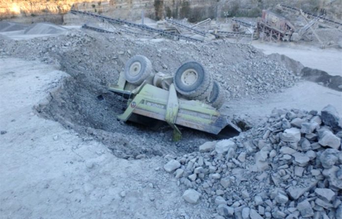 sh.1127.haulTruck.web.jpg