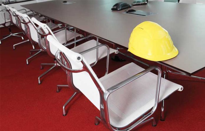 sh0423.ws.helmetTable.jpg