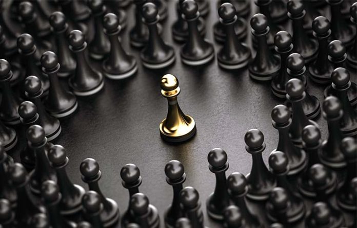 standing-out-from-the-crowd