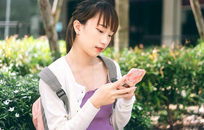 student-using-a-cellphone