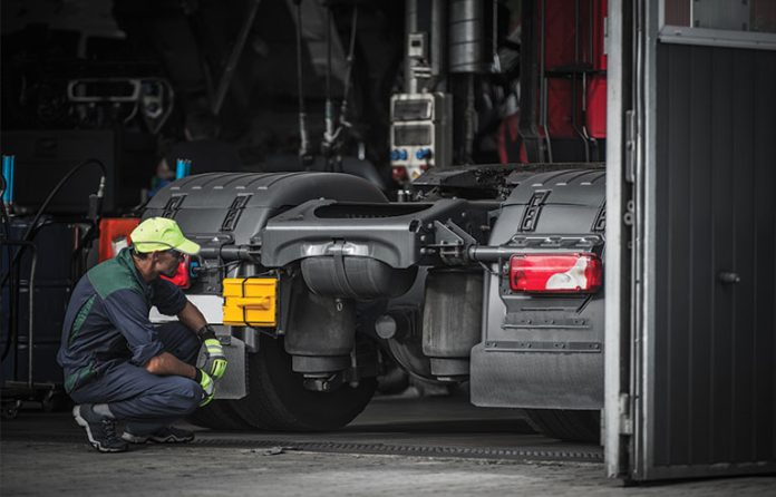 truck service technician