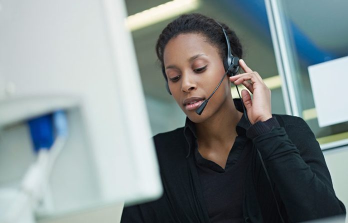woman call center